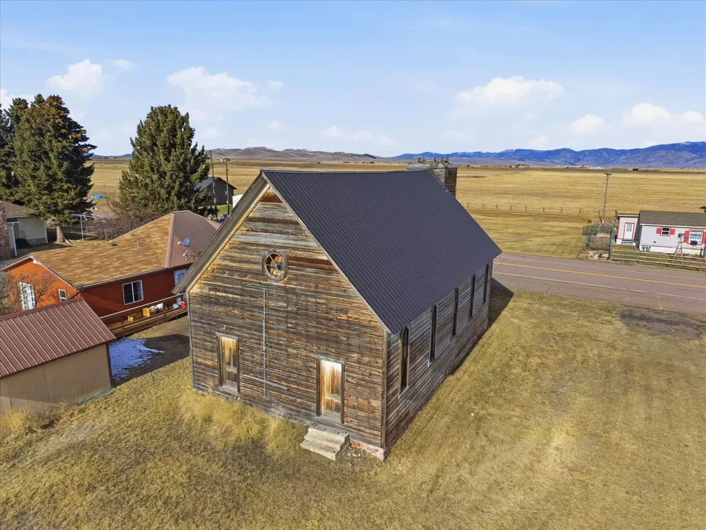 114 & 116 W Main Street Hall MT 59837