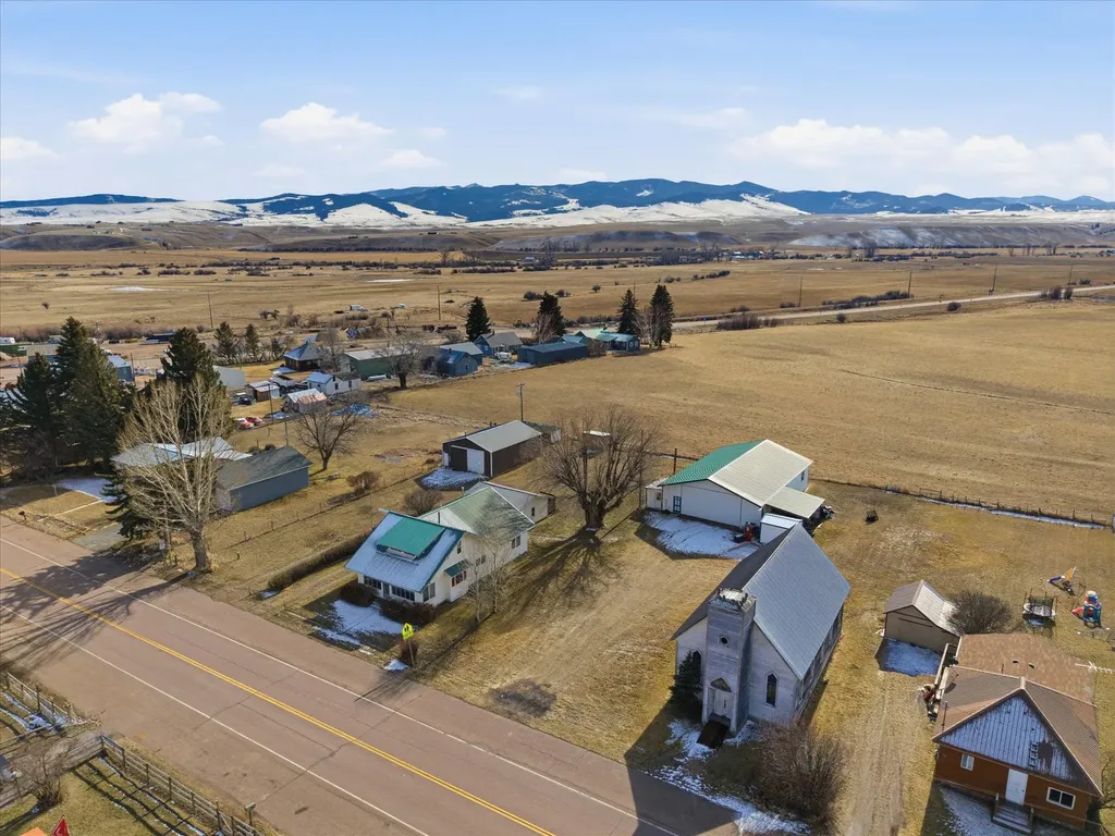114 & 116 W Main Street Hall MT 59837