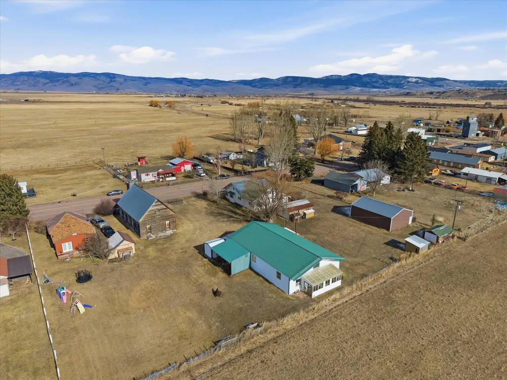 114 & 116 W Main Street Hall MT 59837