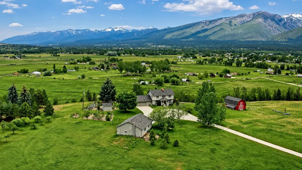 381 Sky West Lane Hamilton MT 59840