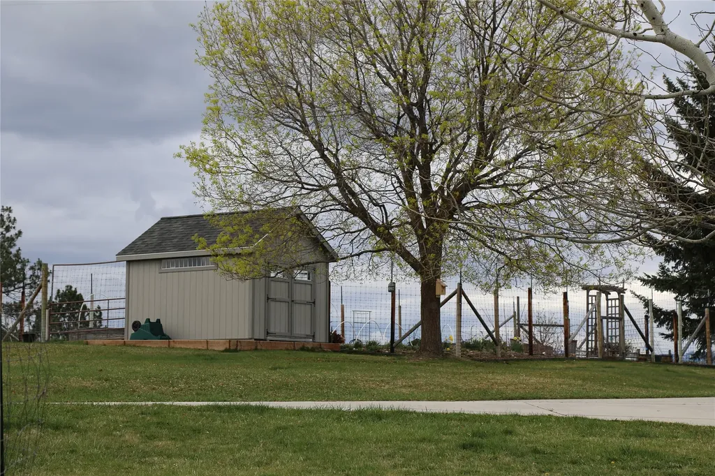381 Sky West Lane Hamilton MT 59840