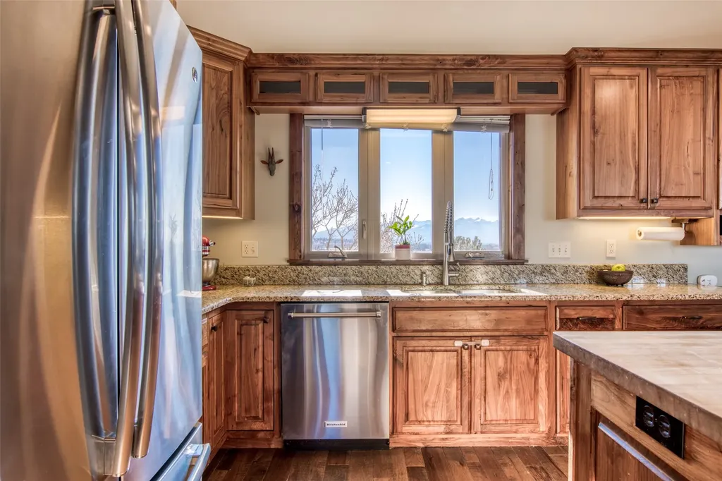 381 Sky West Lane Hamilton MT 59840