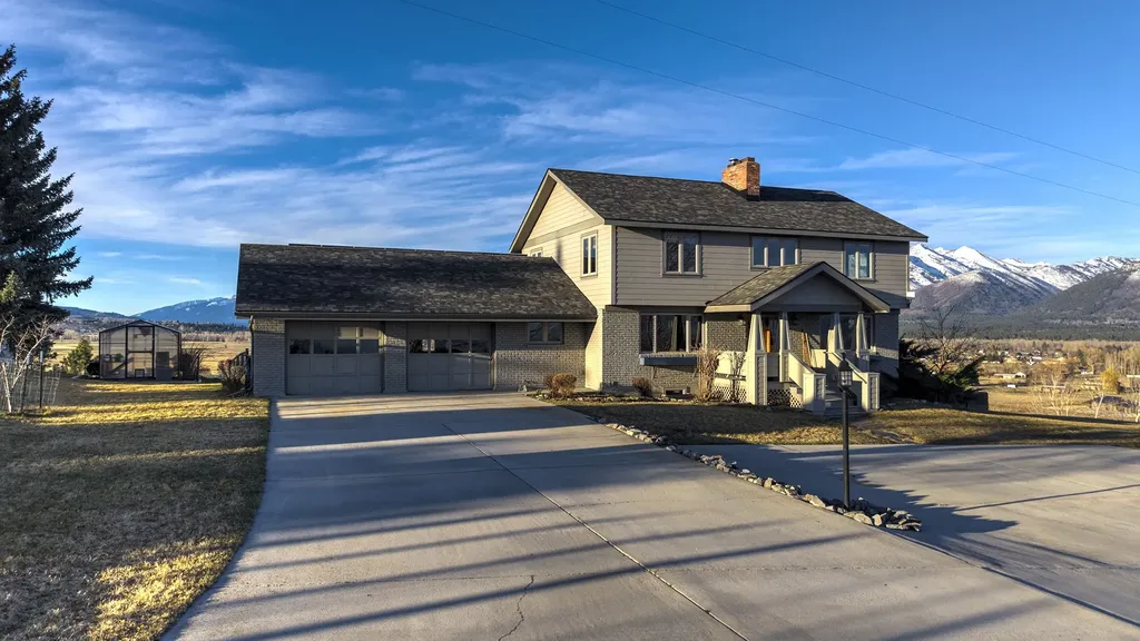 381 Sky West Lane Hamilton MT 59840