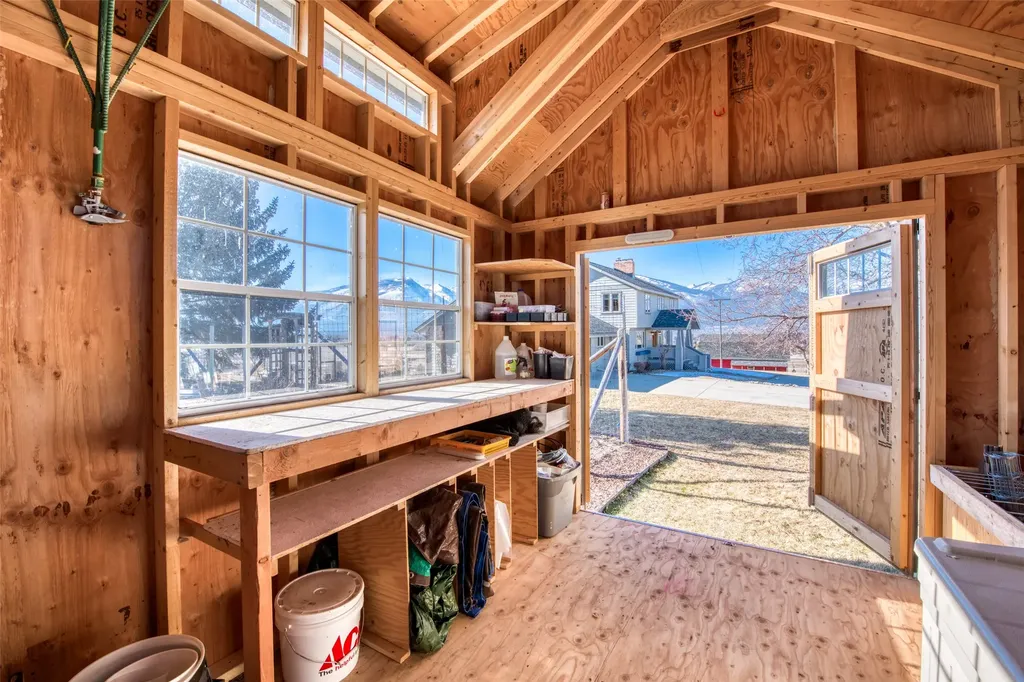 381 Sky West Lane Hamilton MT 59840