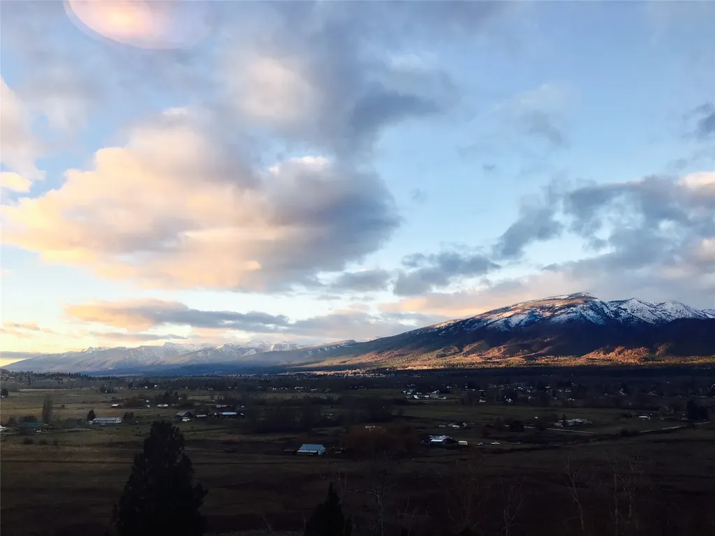 381 Sky West Lane Hamilton MT 59840