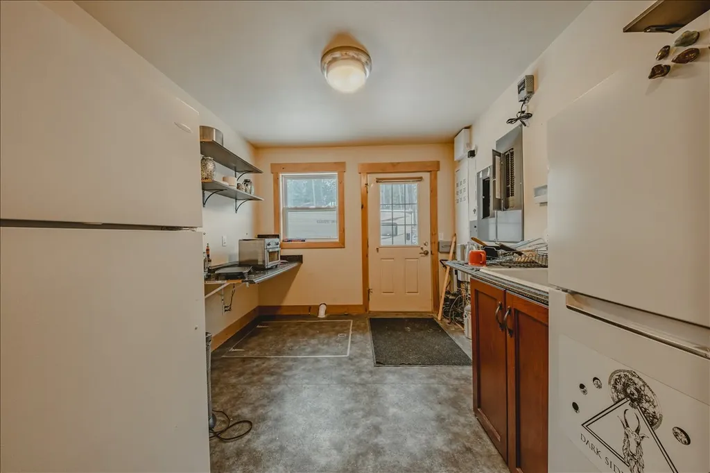 77 Deer Creek Road Somers MT 59932
