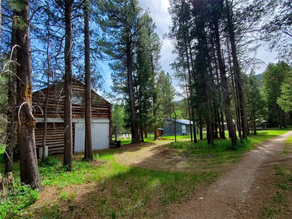 2469 Lincoln Springs Drive Lincoln MT 59639