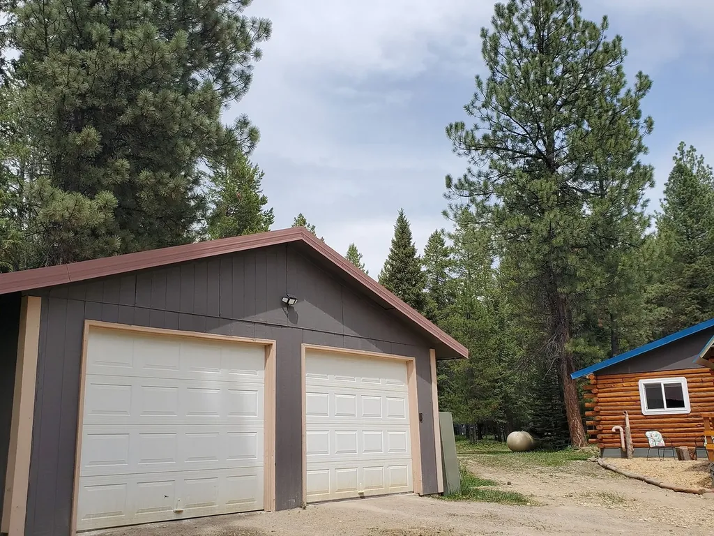 2469 Lincoln Springs Drive Lincoln MT 59639