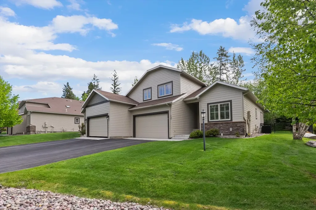 137 Oakmont Loop Columbia Falls MT 59912