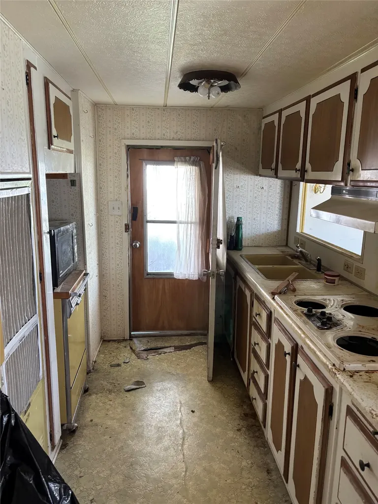 363 Cooper Lane Hamilton MT 59840