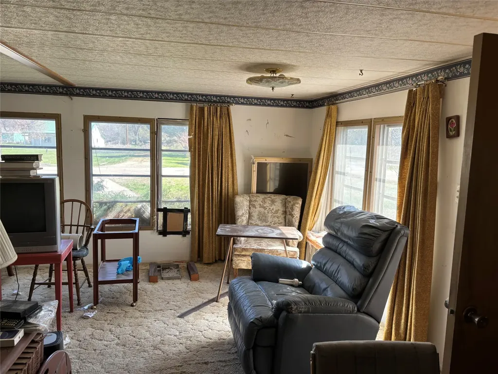 363 Cooper Lane Hamilton MT 59840