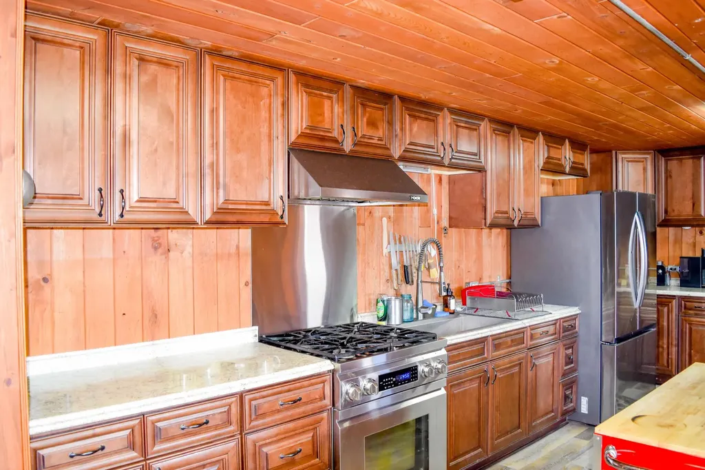 59002 Hillside Road St Ignatius MT 59865