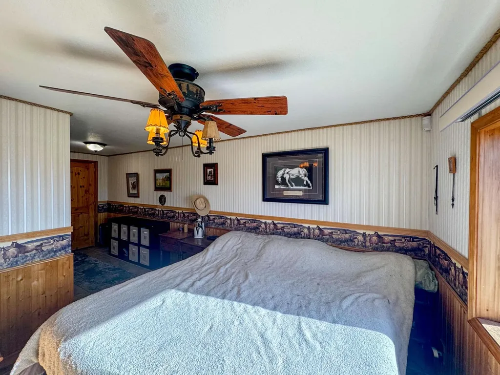 59002 Hillside Road St Ignatius MT 59865