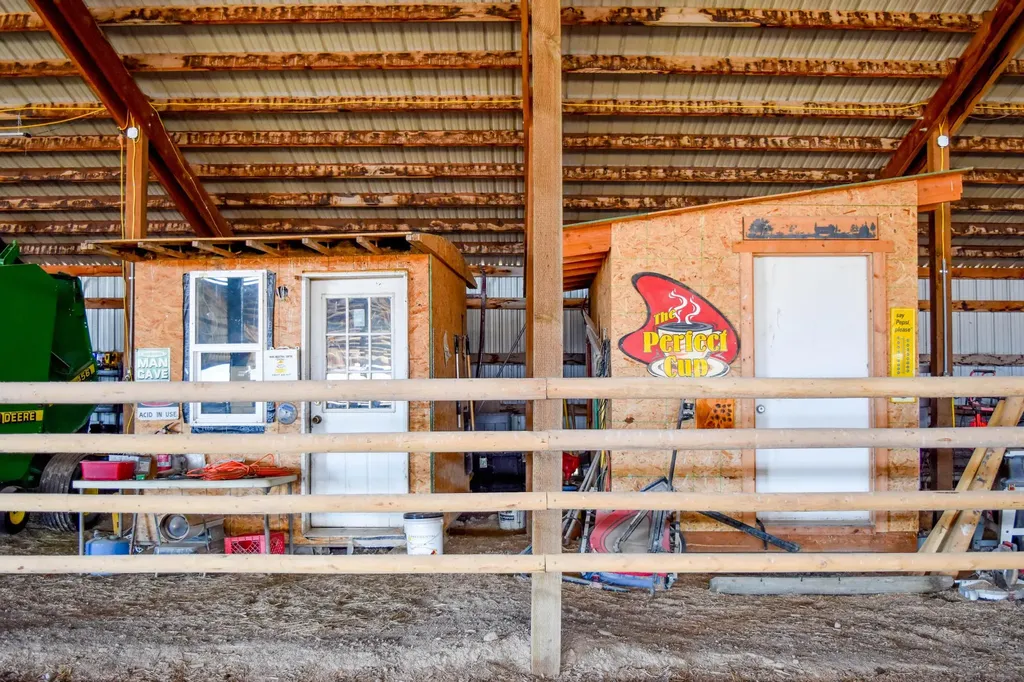 59002 Hillside Road St Ignatius MT 59865