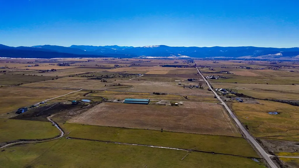 59002 Hillside Road St Ignatius MT 59865