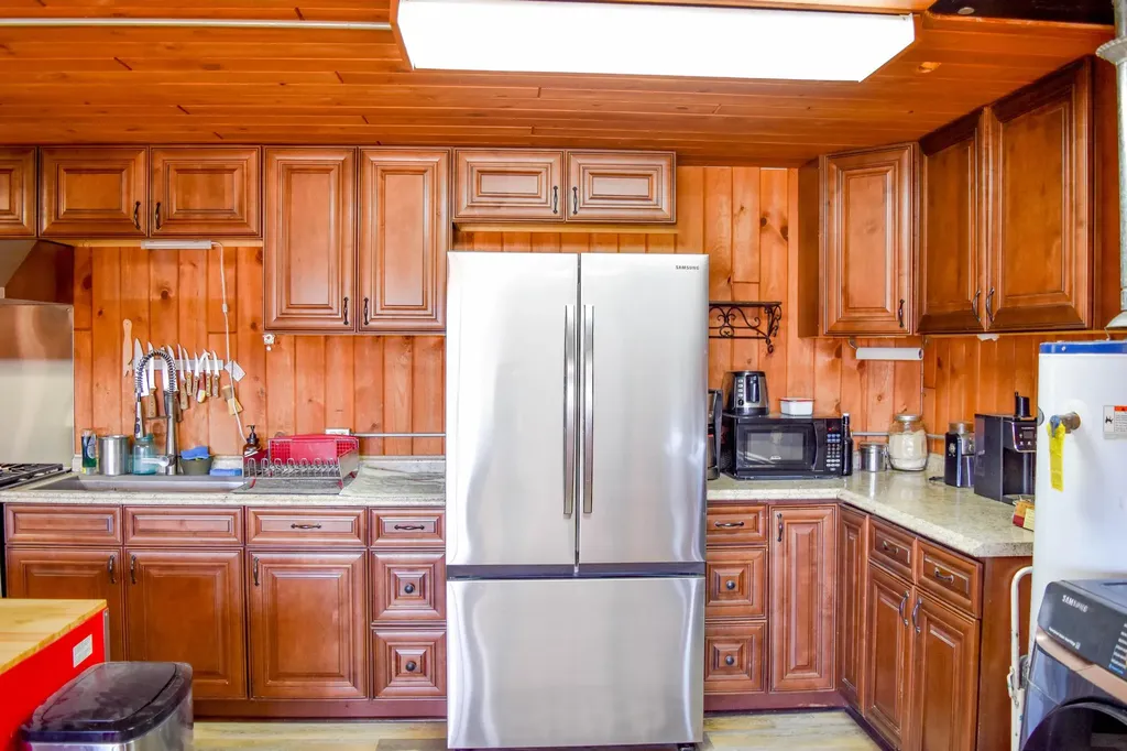 59002 Hillside Road St Ignatius MT 59865