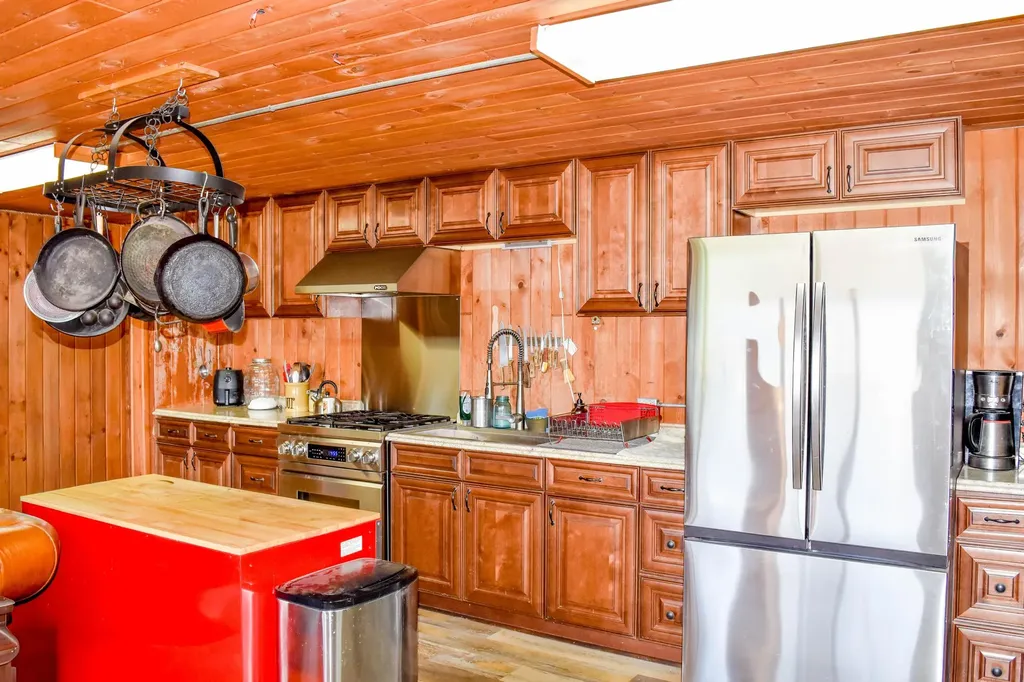 59002 Hillside Road St Ignatius MT 59865