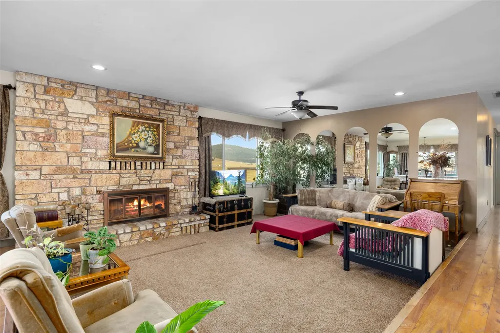 192 Gray Lane Kalispell MT 59901