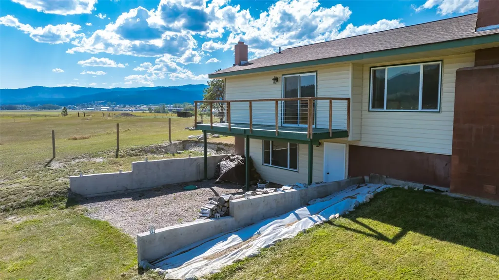 192 Gray Lane Kalispell MT 59901