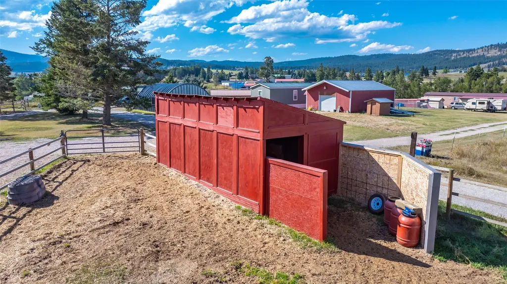 192 Gray Lane Kalispell MT 59901