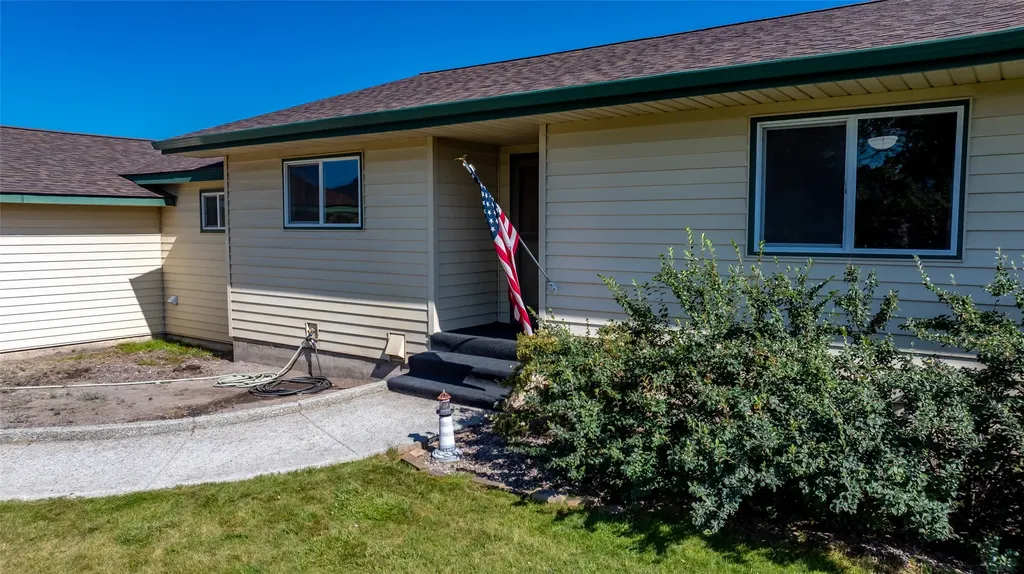 192 Gray Lane Kalispell MT 59901