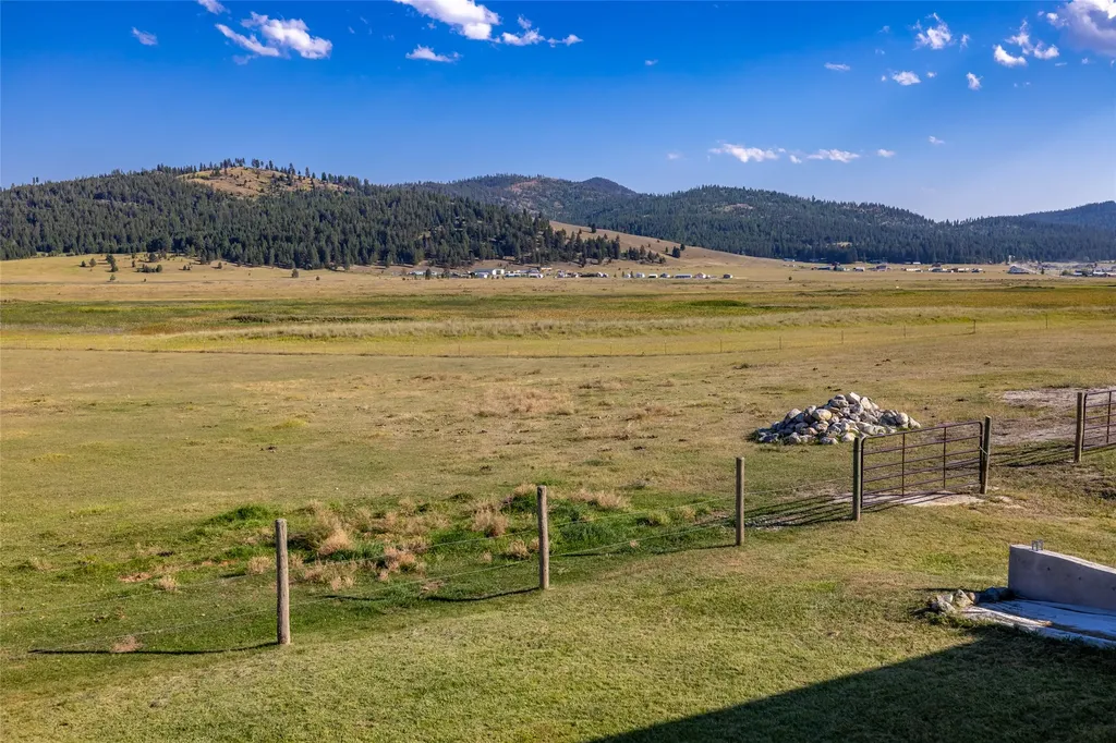 192 Gray Lane Kalispell MT 59901