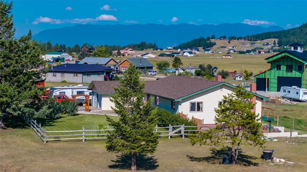192 Gray Lane Kalispell MT 59901