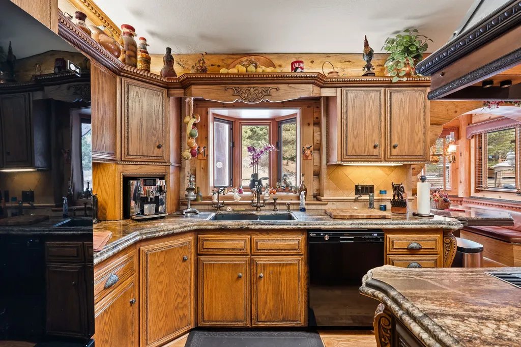 1187 & 1195 Hodgson Road Columbia Falls MT 59912
