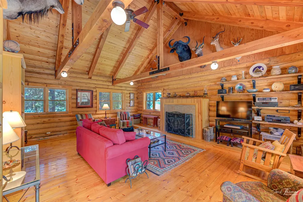 2156 Lone Point Drive Lincoln MT 59639