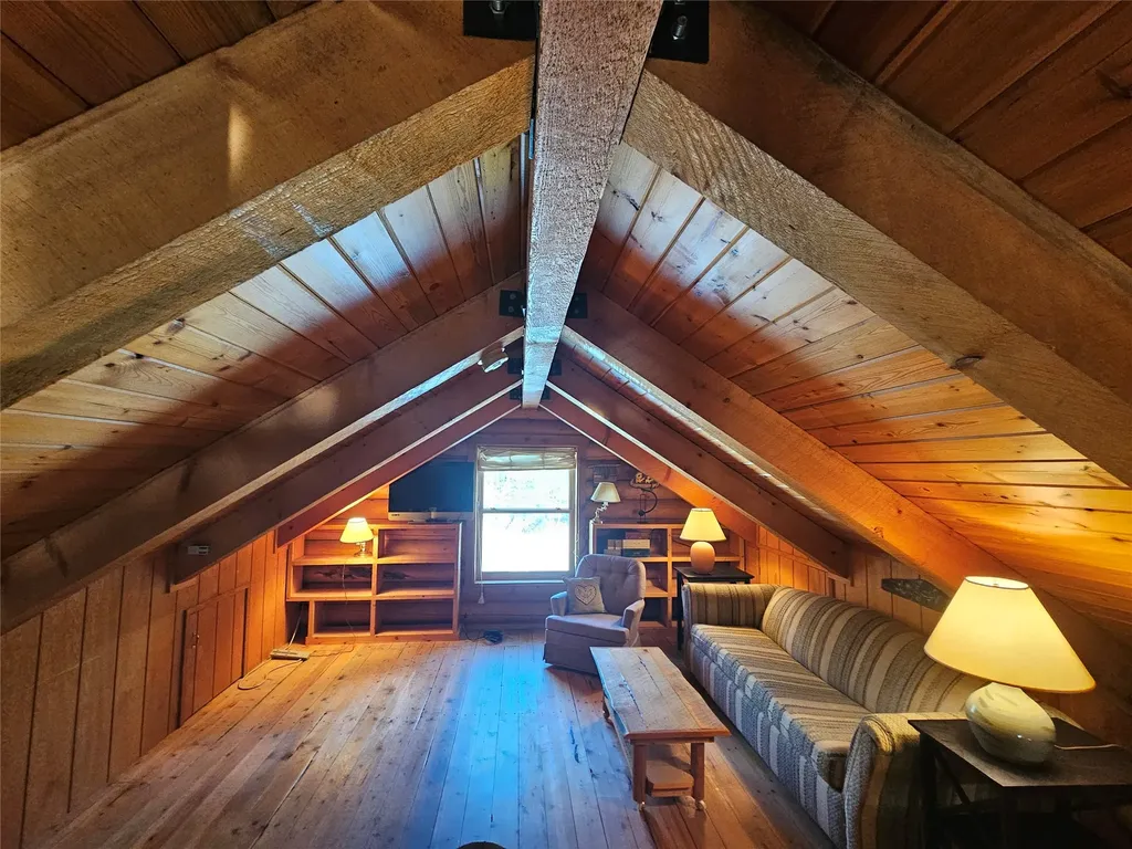2156 Lone Point Drive Lincoln MT 59639