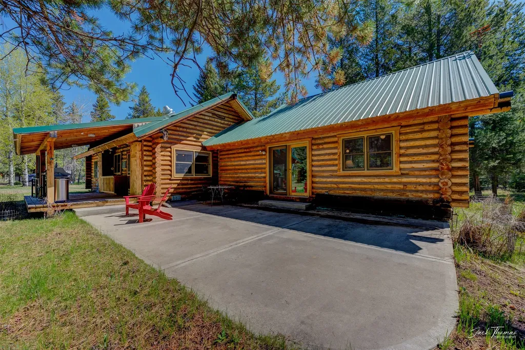 2156 Lone Point Drive Lincoln MT 59639