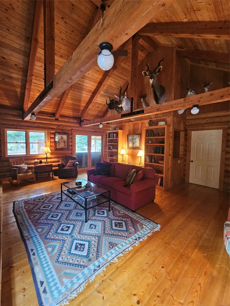 2156 Lone Point Drive Lincoln MT 59639