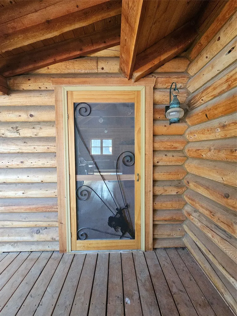 2156 Lone Point Drive Lincoln MT 59639