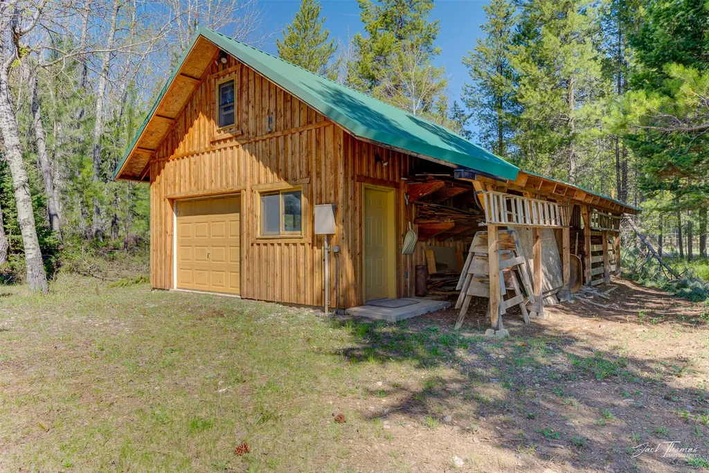 2156 Lone Point Drive Lincoln MT 59639