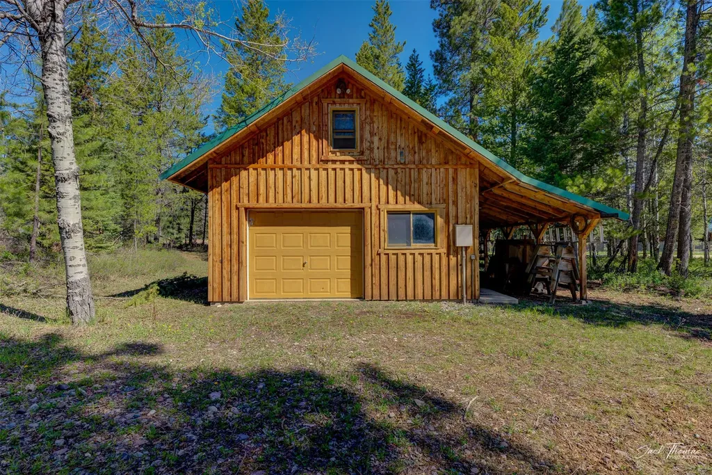 2156 Lone Point Drive Lincoln MT 59639