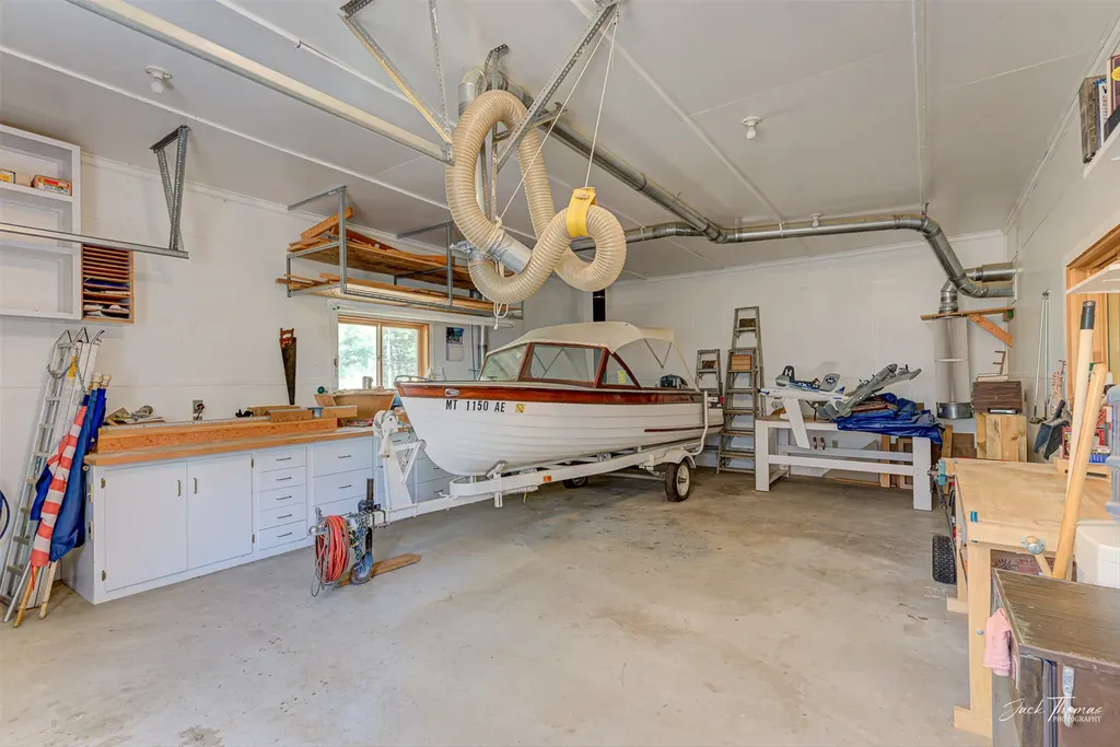 2156 Lone Point Drive Lincoln MT 59639
