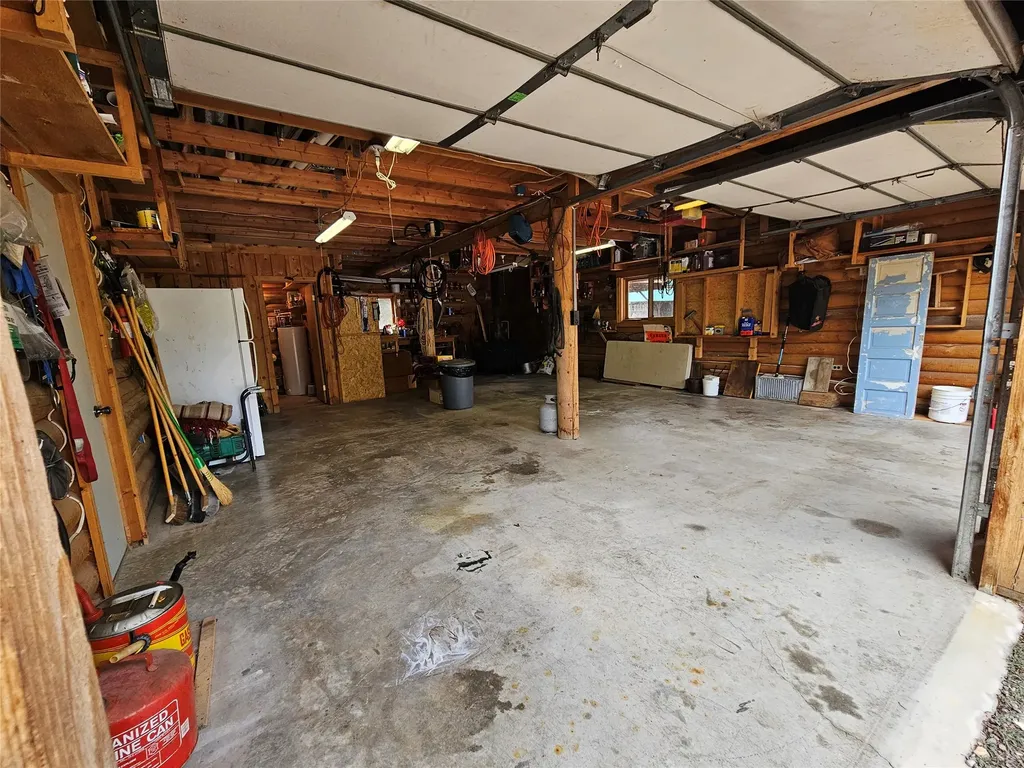 2156 Lone Point Drive Lincoln MT 59639