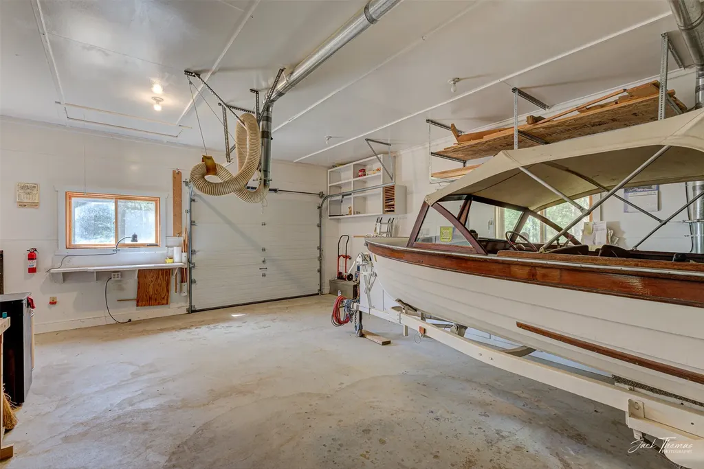 2156 Lone Point Drive Lincoln MT 59639