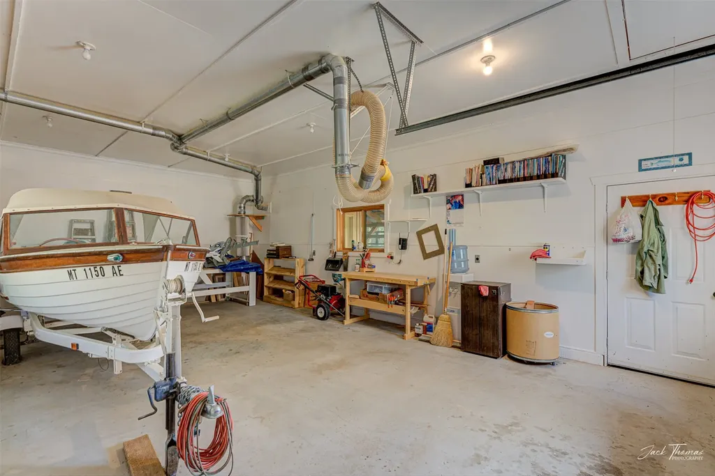 2156 Lone Point Drive Lincoln MT 59639