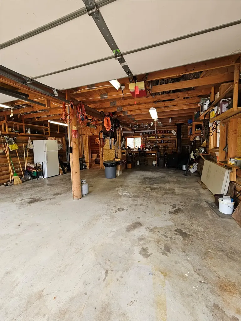 2156 Lone Point Drive Lincoln MT 59639