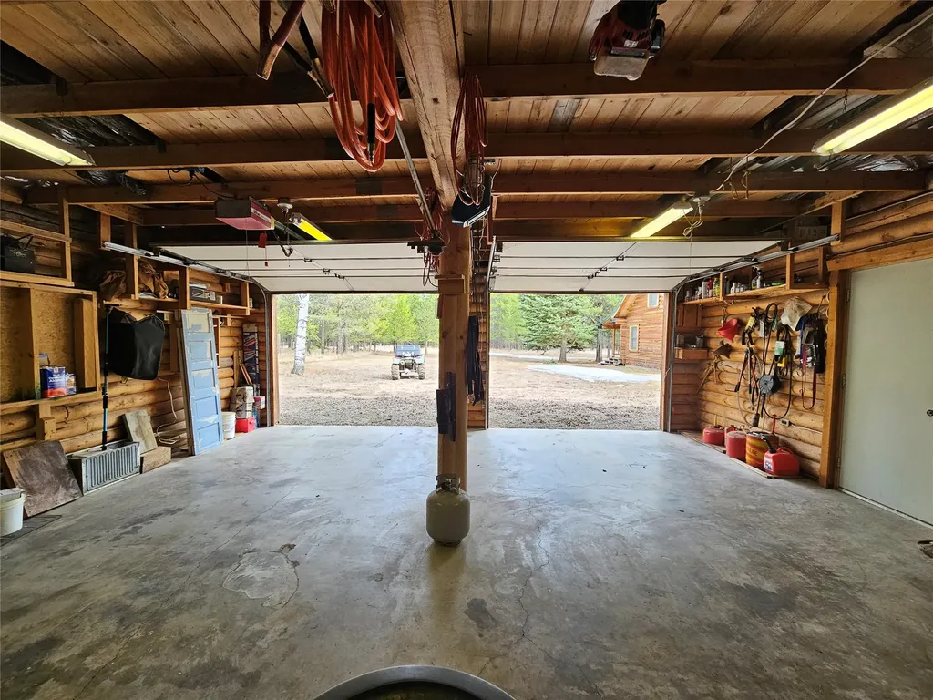 2156 Lone Point Drive Lincoln MT 59639