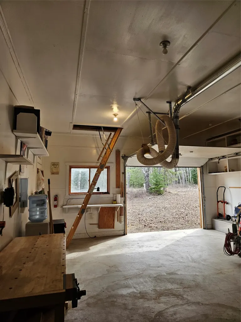 2156 Lone Point Drive Lincoln MT 59639