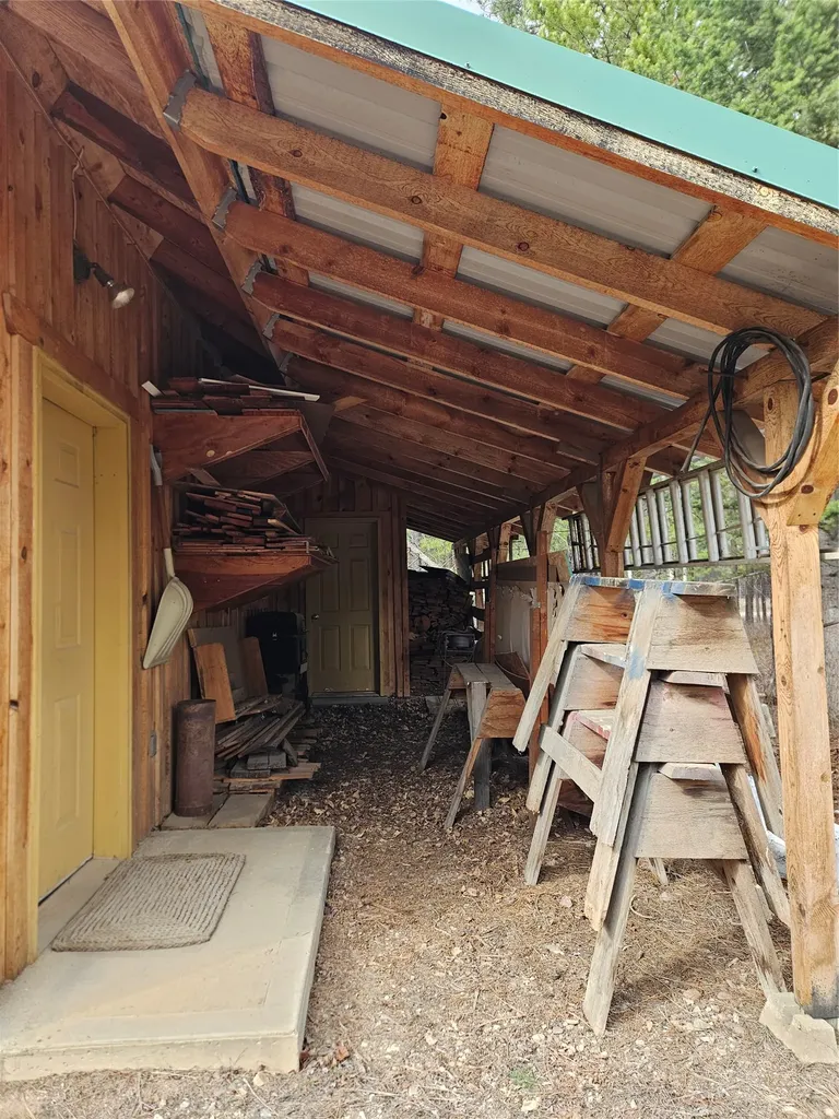2156 Lone Point Drive Lincoln MT 59639