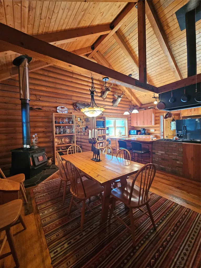 2156 Lone Point Drive Lincoln MT 59639