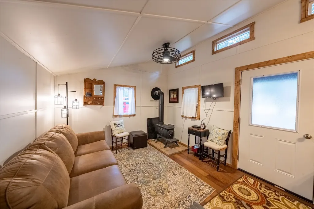 705 Waterfront Road Troy MT 59935