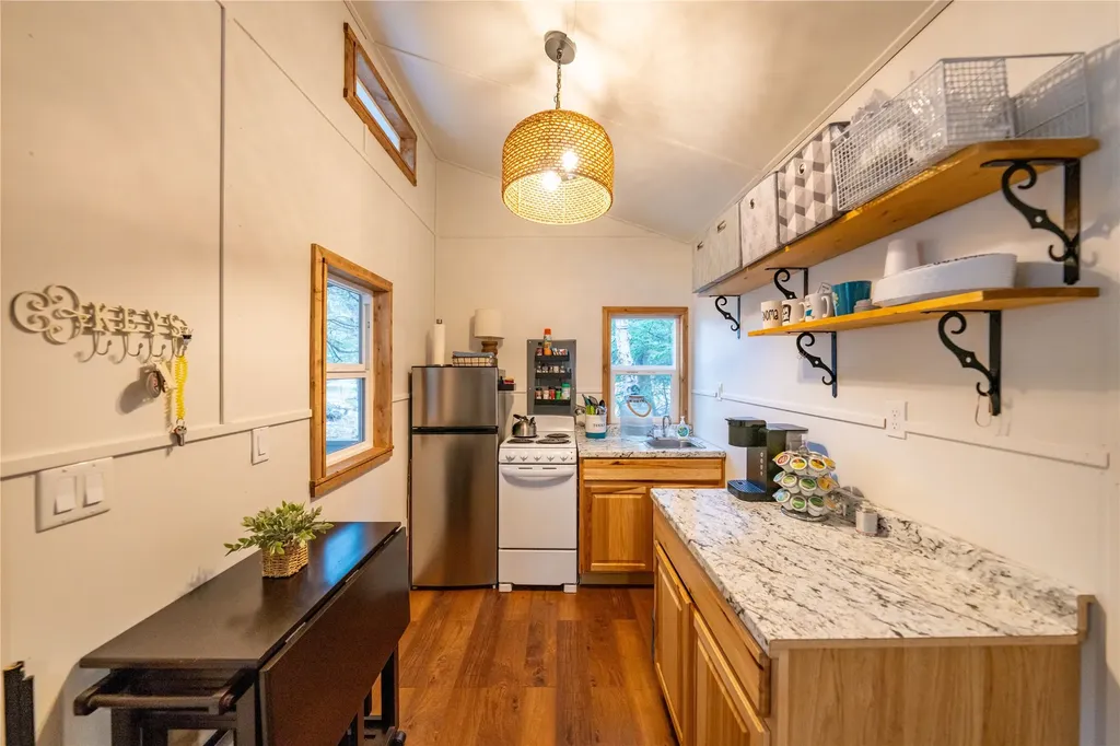 705 Waterfront Road Troy MT 59935
