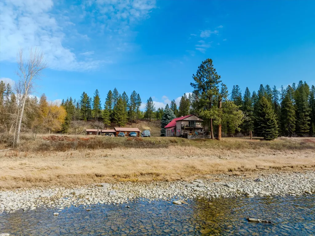 1165 Kootenai River Road Libby MT 59923