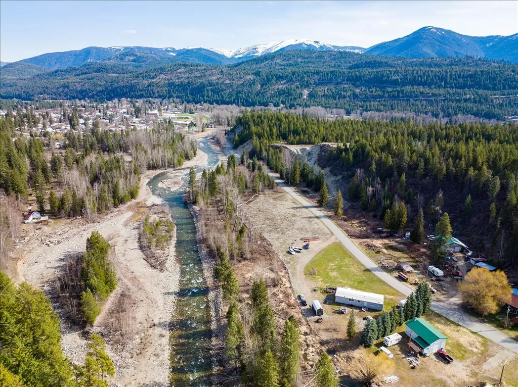 420 St Regis Road Troy MT 59935