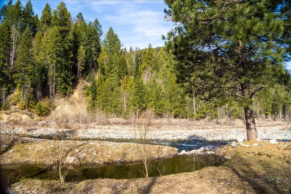 420 St Regis Road Troy MT 59935