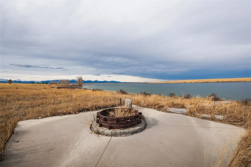 Nhn Mountain View Drive Choteau MT 59422